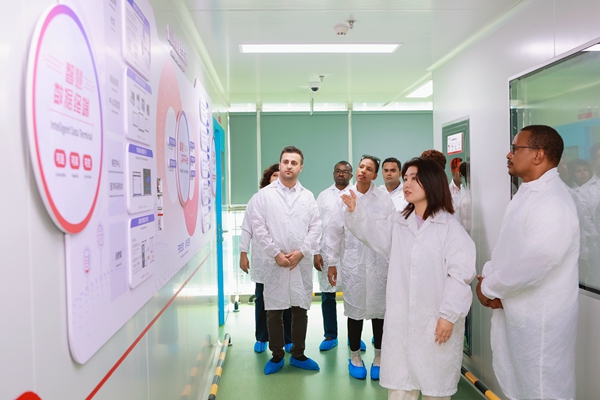 4F7A0453.jpg 4F7A0453.jpg